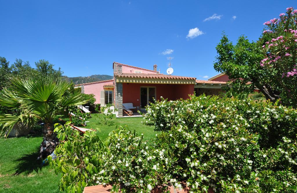 Affittacamere B&B La Villa Dei Graniti Villasimius Exterior photo