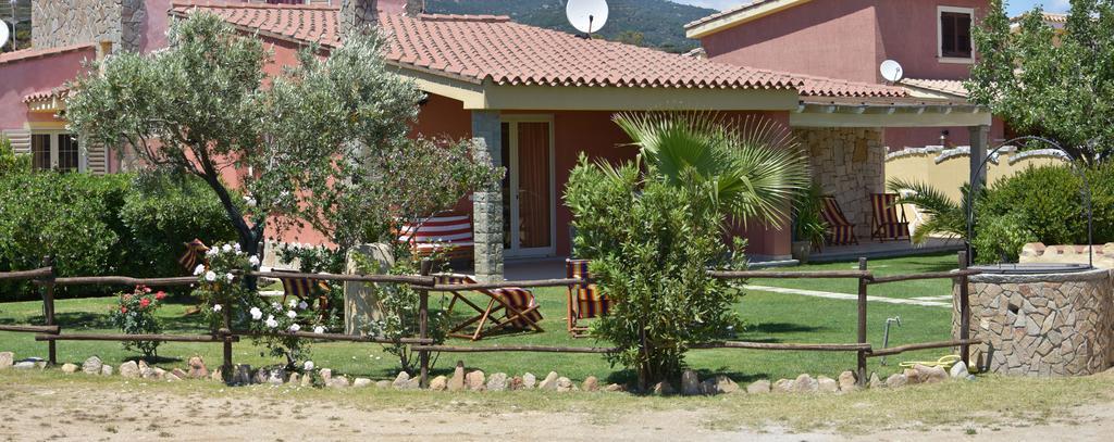Affittacamere B&B La Villa Dei Graniti Villasimius Exterior photo