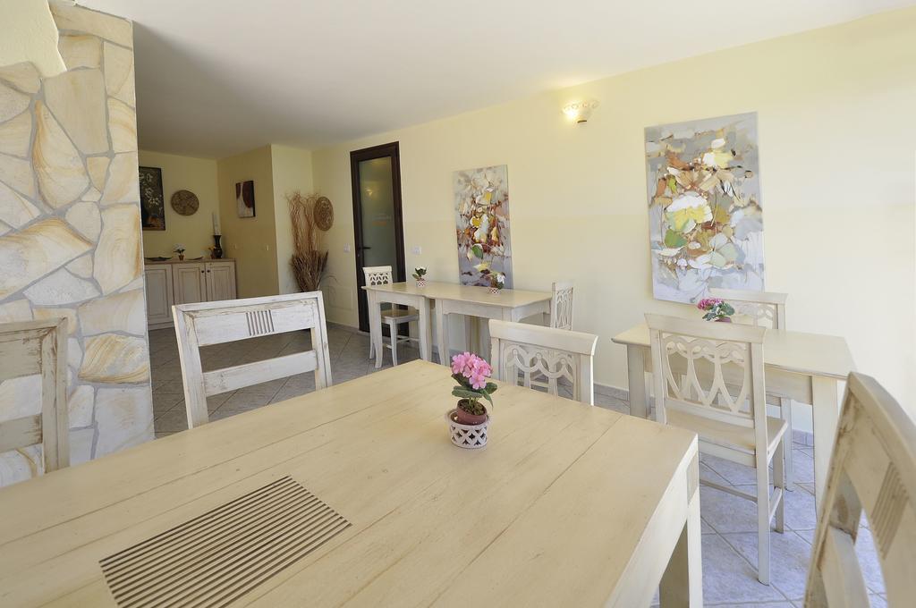 Affittacamere B&B La Villa Dei Graniti Villasimius Exterior photo